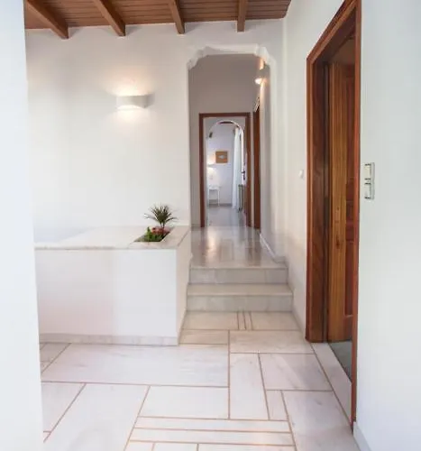 Faros Complex * Páros