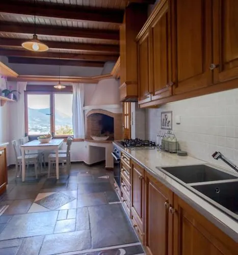 아파트 Faros Complex *